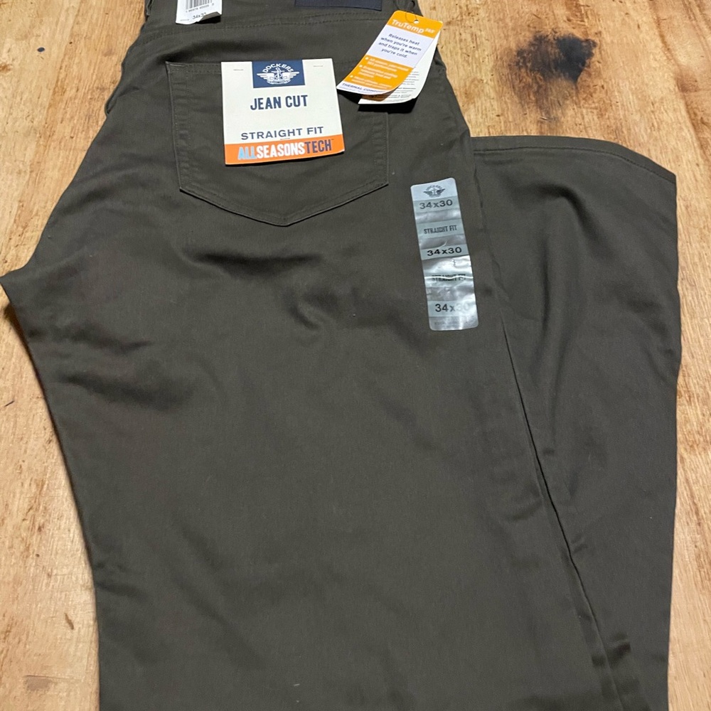 New never worn. - Picture 2 of 4